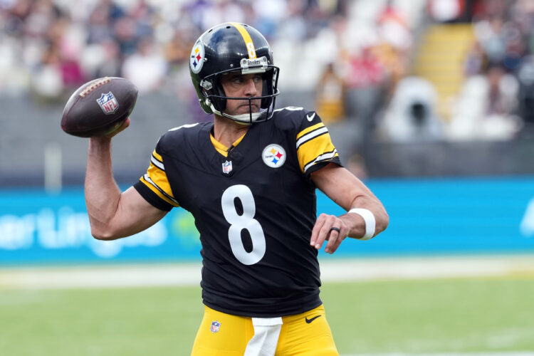 Aaron Go Bragh: Rodgers, Steelers Hold Off Vikings To Win in Ireland